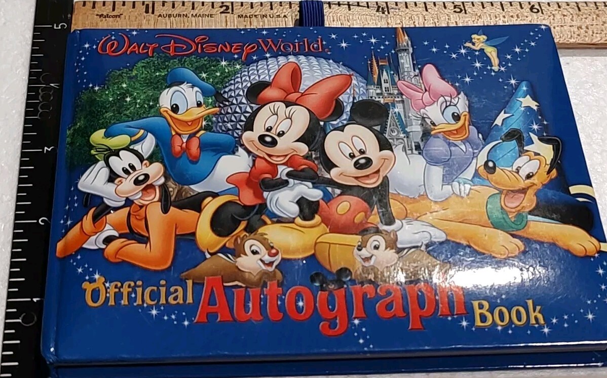 Walt Disney World Parks Official Authentic Autograph Book souvenir
