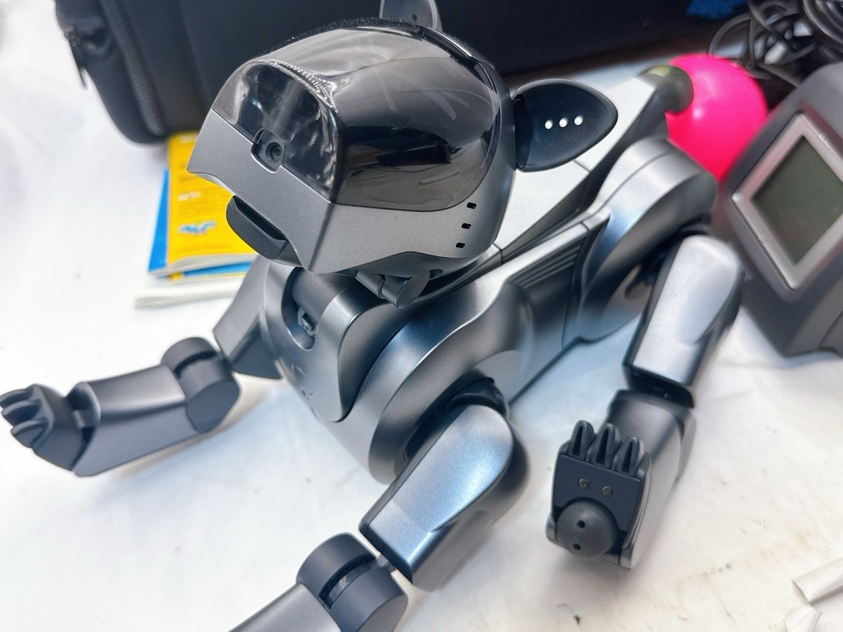 Sony Aibo ERS-210 Silver Robot Dog + Charger Dock Case Ball For