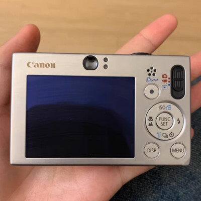 Canon IXUS 70 Digital Camera 7.1MP 3X Optical CCD Vintage - Silver