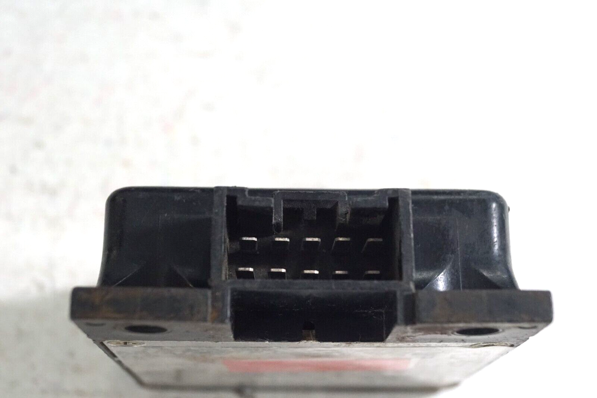 83-84 Kawasaki Ninja ZX11 Ignition Igniter Control Unit CDI Box