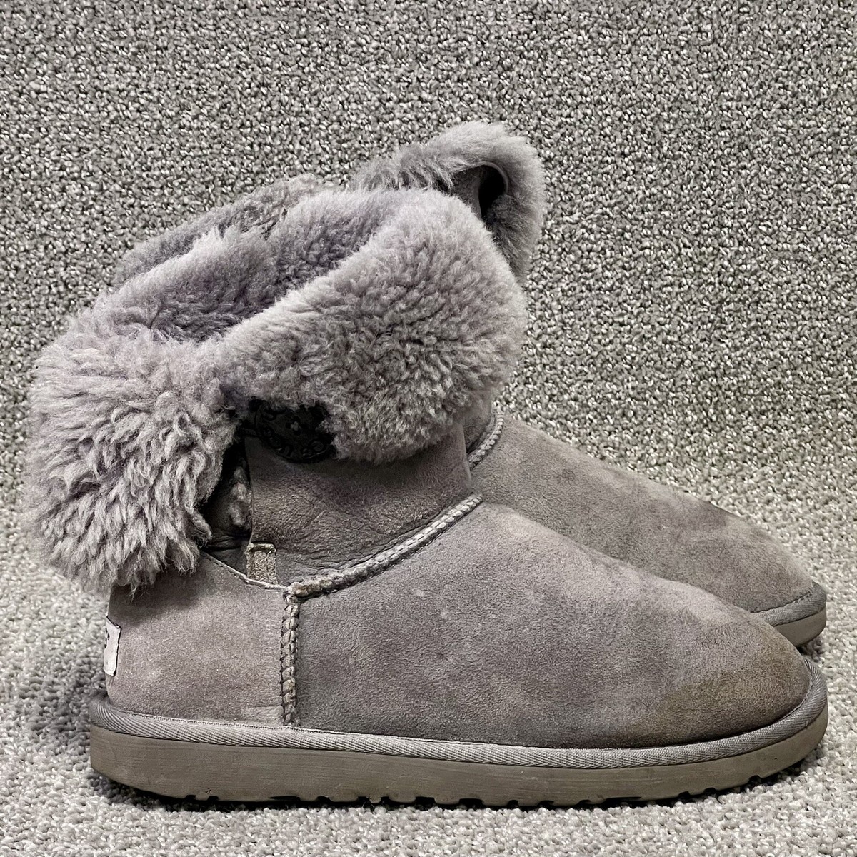 UGG Australia Bailey Button Grey Sheepskin Winter Boots 5803