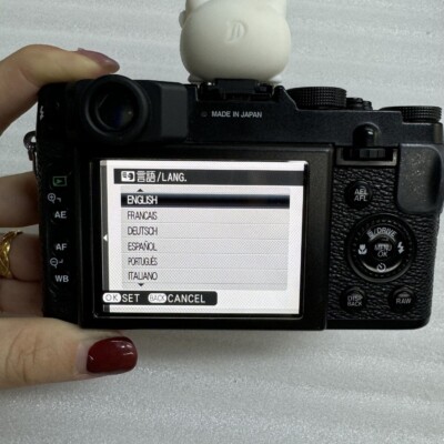 FUJIFILM X10 12MP Digital Camera with 12 Megapixel Optical Zoom