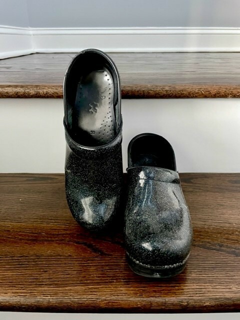 Dansko Professional clogs size 38 - Glitzy Patent- Black with