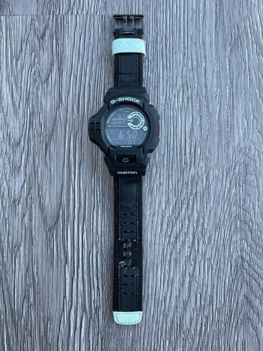 CASIO G-SHOCK GDF-100BTN BURTON Limited Snowboard 30th Anniversary