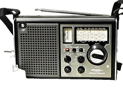 National Panasonic Cougar No.7 RF-877 BCL Radio 1973 Japan Vintage