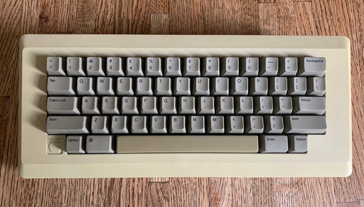 M0110 Apple Macintosh Keyboard | eBay