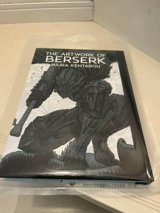 Rare THE ARTWORK OF BERSERK Exhibition Limited Official Book