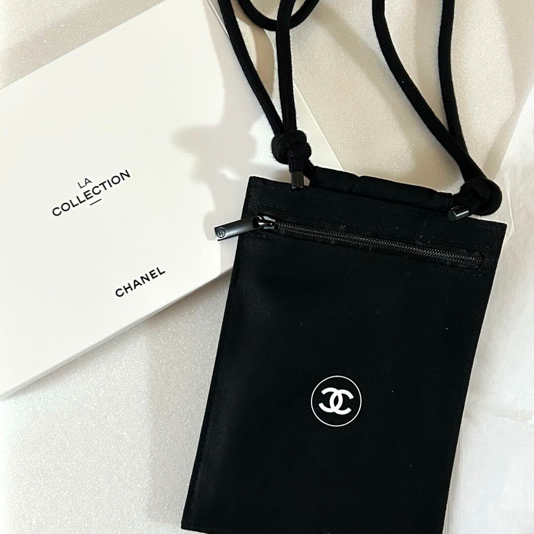NEW 2024 Chanel La Collection Passport Holder Smartphone Case