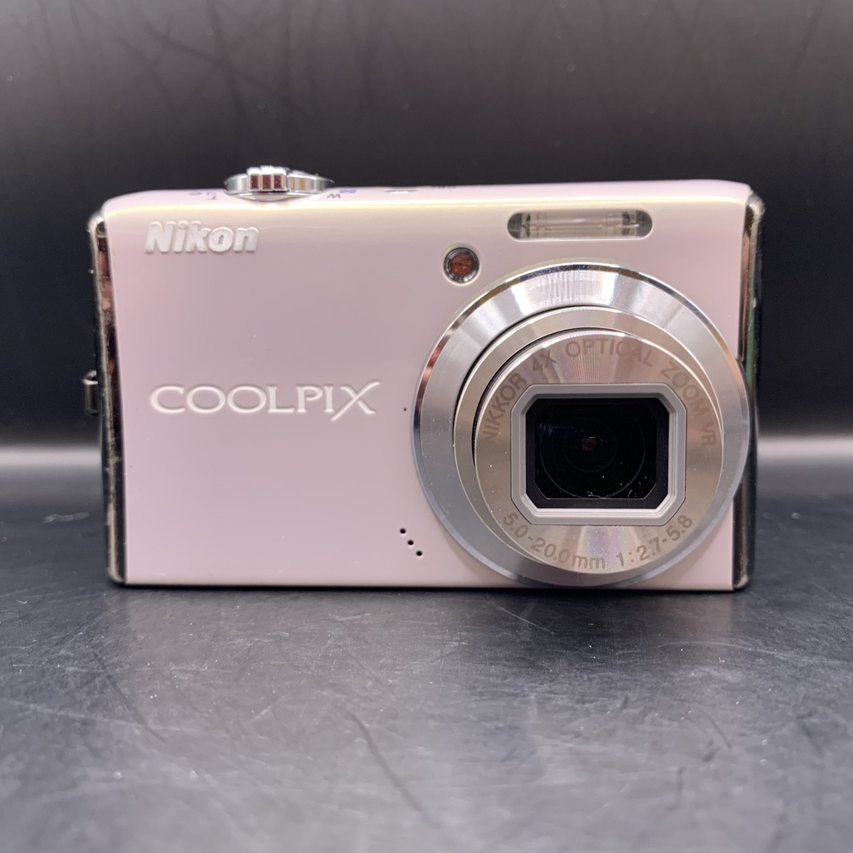 Nikon COOLPIX S620 Silver 12.2 MP 4x Compact Digital Camera