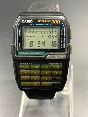 Vintage Casio Dbc-310 Data Bank 300 Digital Calculator Wrist Watch