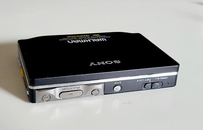 Super rare Slim Sony Walkman wm-703C Dolby B+C Remote Control Set