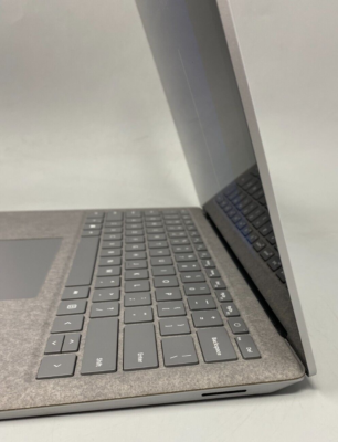 Microsoft Surface Laptop 4 1950 i7-1185G7 3GHZ 256GB SSD 16GB DDR4