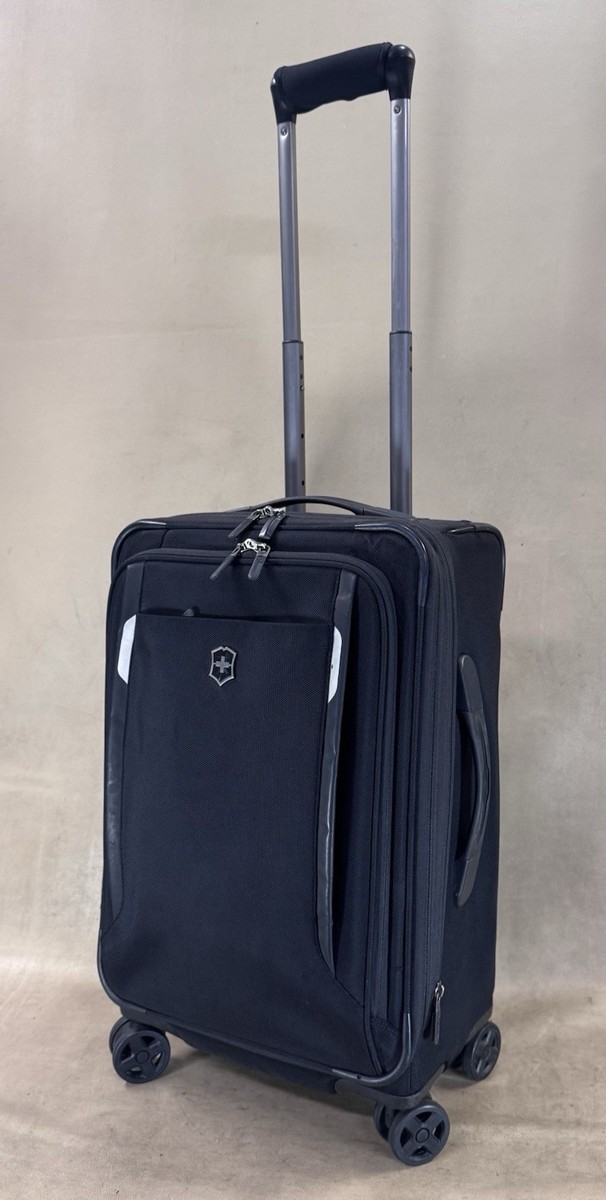 Victorinox Werks Traveler 5.0 Luggage Dual Caster Spinner Carry-on