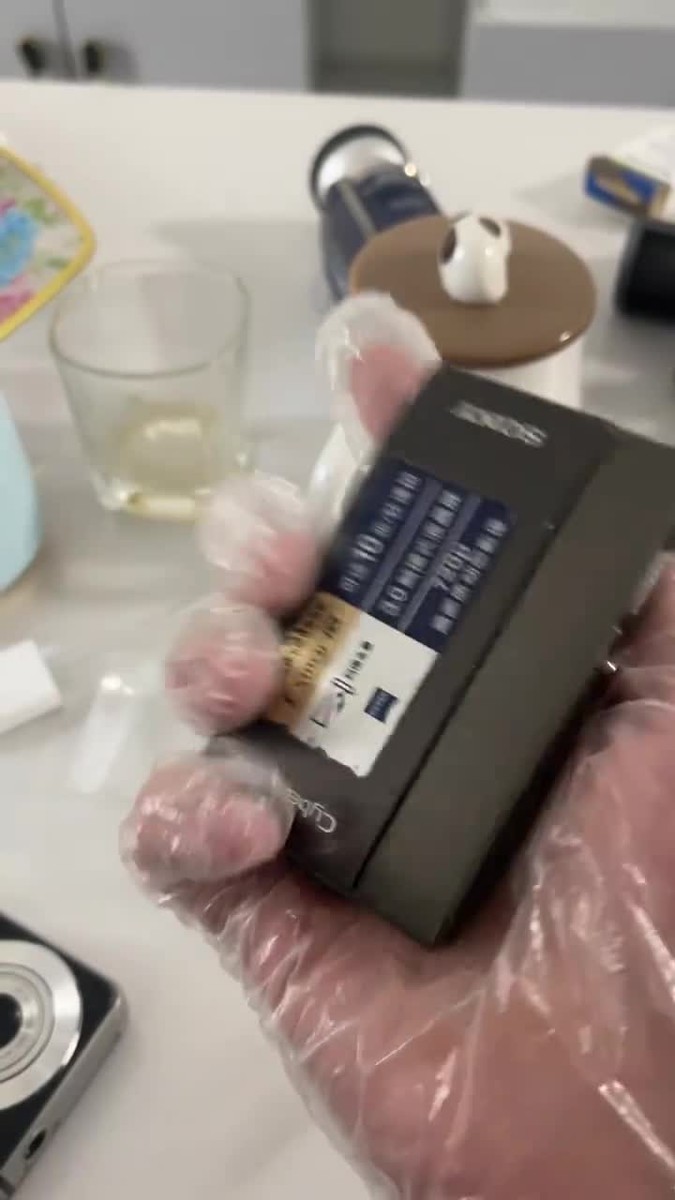 Sony Cyber ​​Shot DSC-TX1 10.2MP 4x Optical Zoom Digital Camera