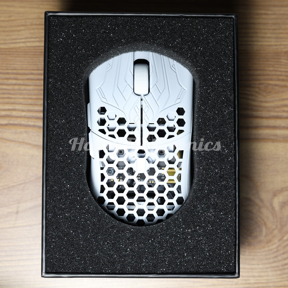 Finalmouse ULX Frostlord Small x/10,000 Limited Edition - New