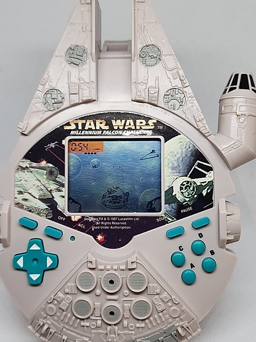 1997 Star Wars Millenium Falcon Challenge Digital TIGER