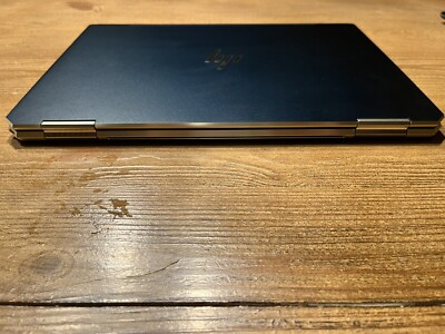 HP Spectre x360 Convertible 13-ap0xxx DESKTOP-U1096JS, i7-8565U