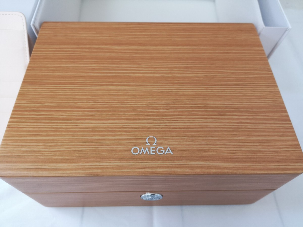 Omega Authentic Wooden Watch Box With Travel Red Cube Box Latest