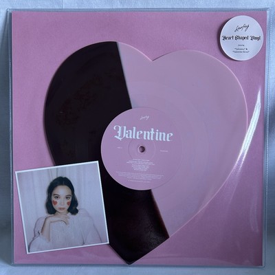 IN HAND!! Laufey Valentine CHOCOLATE STRAWBERRY Heart Shaped Vinyl