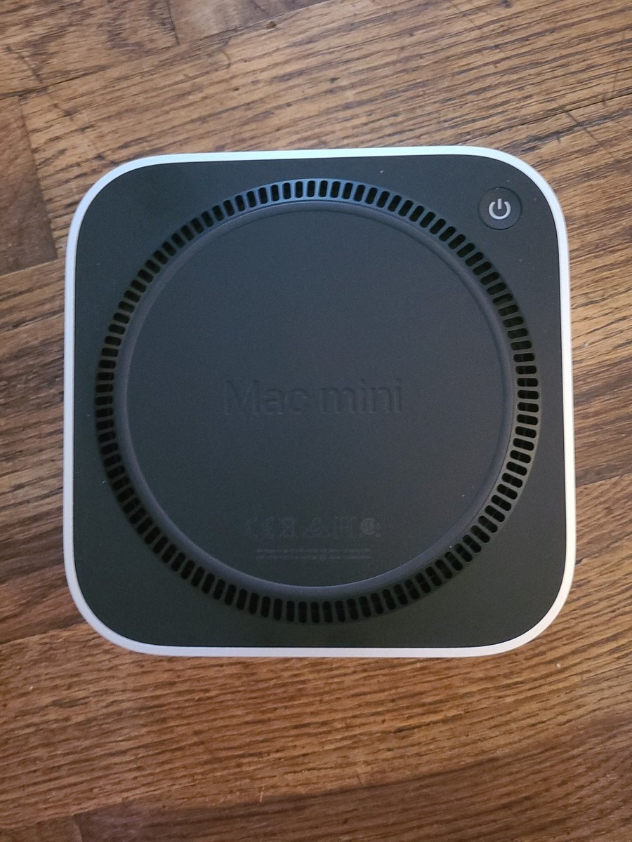 2024 Apple Mac mini M4 Chip 16GB RAM 256GB SSD Silver MU9D3LL/A