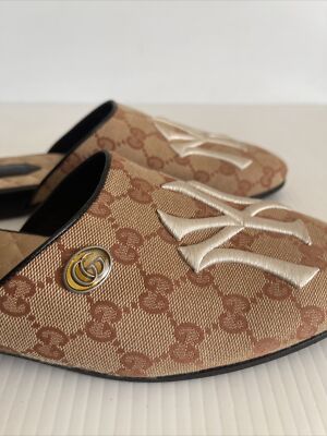 Gucci x NY Yankees GG Supreme Canvas Mules Slippers 537089
