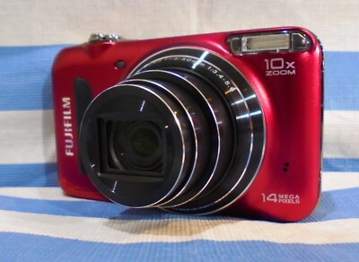 Fujifilm FinePix T300 RED metallic,14MP,10x,f/3.4,3in from Japan
