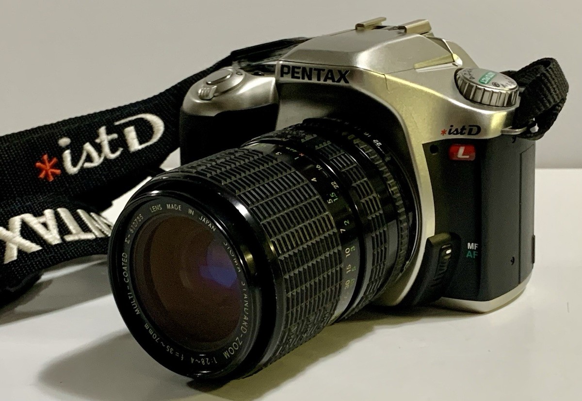 Pentax *ist DL 6.1MP Digital SLR Camera W Sigma Standard-Zoom 28
