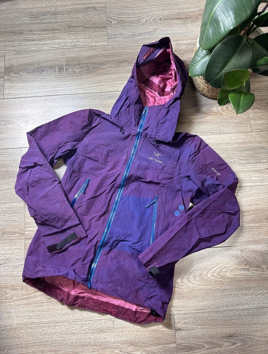 Arc'teryx Women's Beta LT Gore-Tex Pro Jacket Size Medium Purple