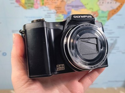 Olympus SZ Series SZ-14 14.0MP Digital Camera - Black Fully