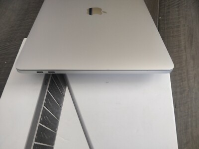 Apple Macbook Pro 13 A1706, Touch ID ,i5 2.9GHz, 16GB, 1TB, MacOS