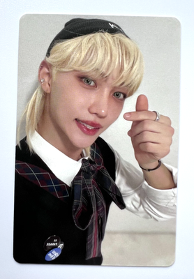 STRAY KIDS FELIX [Christmas EveL Official Photocard] / SKZ / K-POP