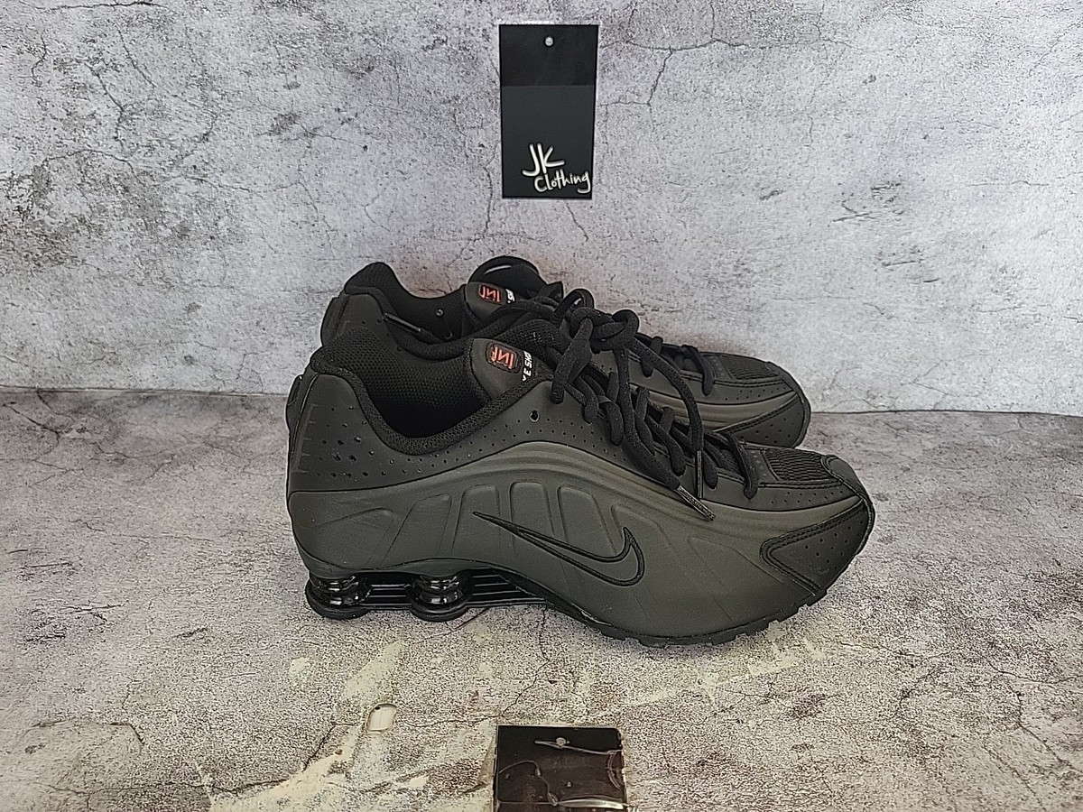 6.5Y/ Women Size 8 - Nike Shox R4 Black Cw2626 003 | eBay