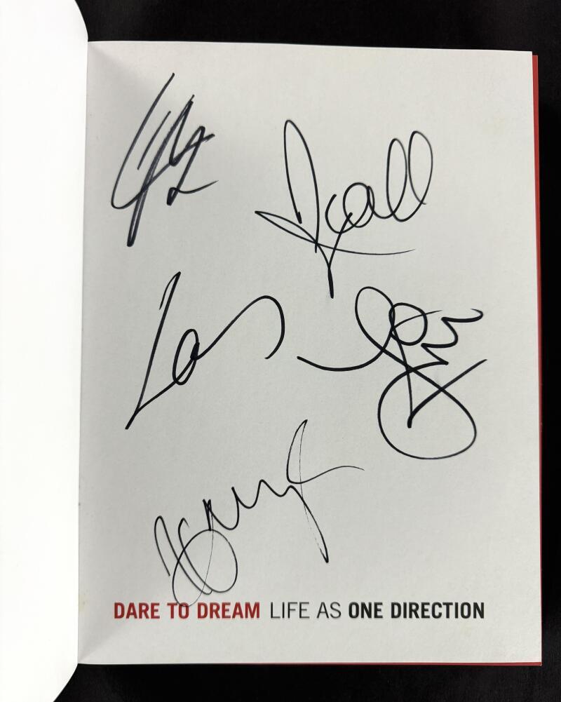 One Direction Full Band x5 Signed Autograph Book - Harry Styles