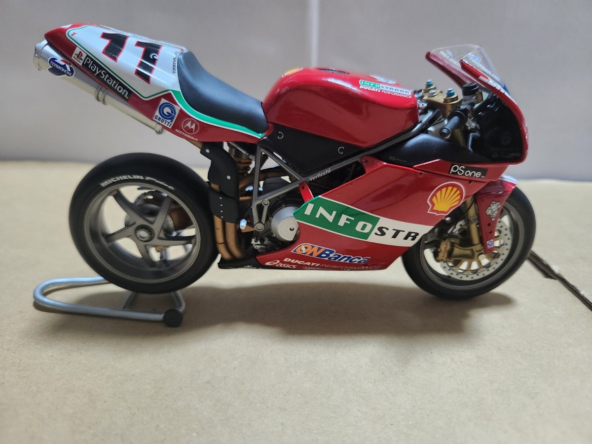 MINICHAMPS 122 011211 DUCATI 996 R SUPERBIKE 2001 RUBEN XAUS 1:12