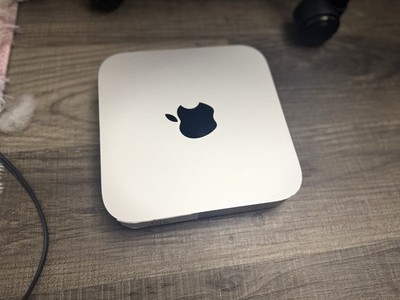 Apple Mac Mini(2014) Desktop Intel Core i5 2.60 GHz 8 GB 256 GB