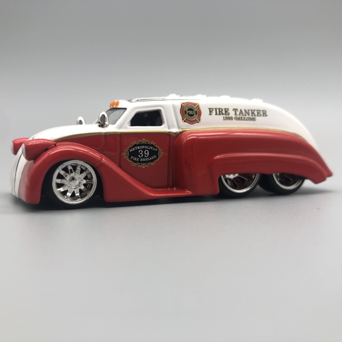 Jada D-Rods 1939 '39 Dodge Airflow Fire Tanker Red & White Diecast