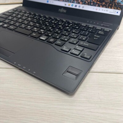 Fujitsu FMV LIFEBOOK U938 Intel Core i5-7200U SSD 256GB Memory 8GB