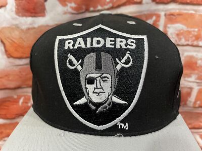 vintage Raiders big sheild snapback 90s hat spellout los angeles