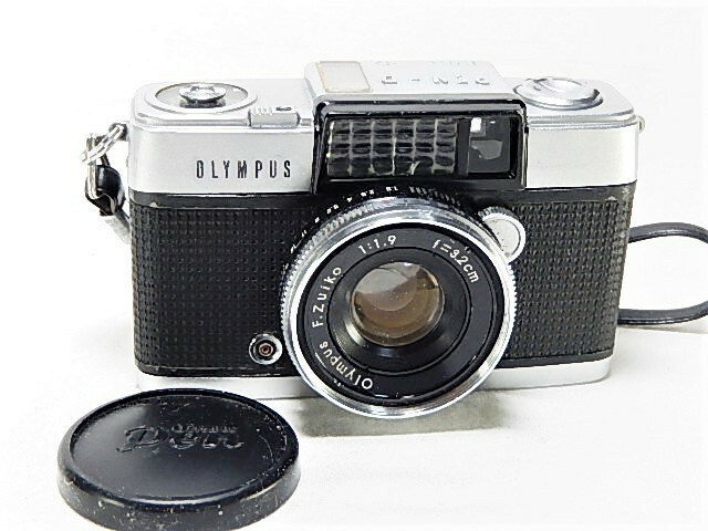 OLYMPUS Pen D PEN-D Half Frame Camera w/ Zuiko 32mm F1.9 Lens from