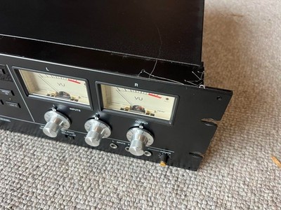 TASCAM 112 MkII High-end cassette deck Three motors Only Power-on