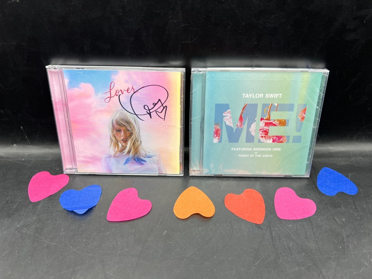 AUTHENTIC Taylor Swift Signed Autograph Lover Booklet + SEALED ME