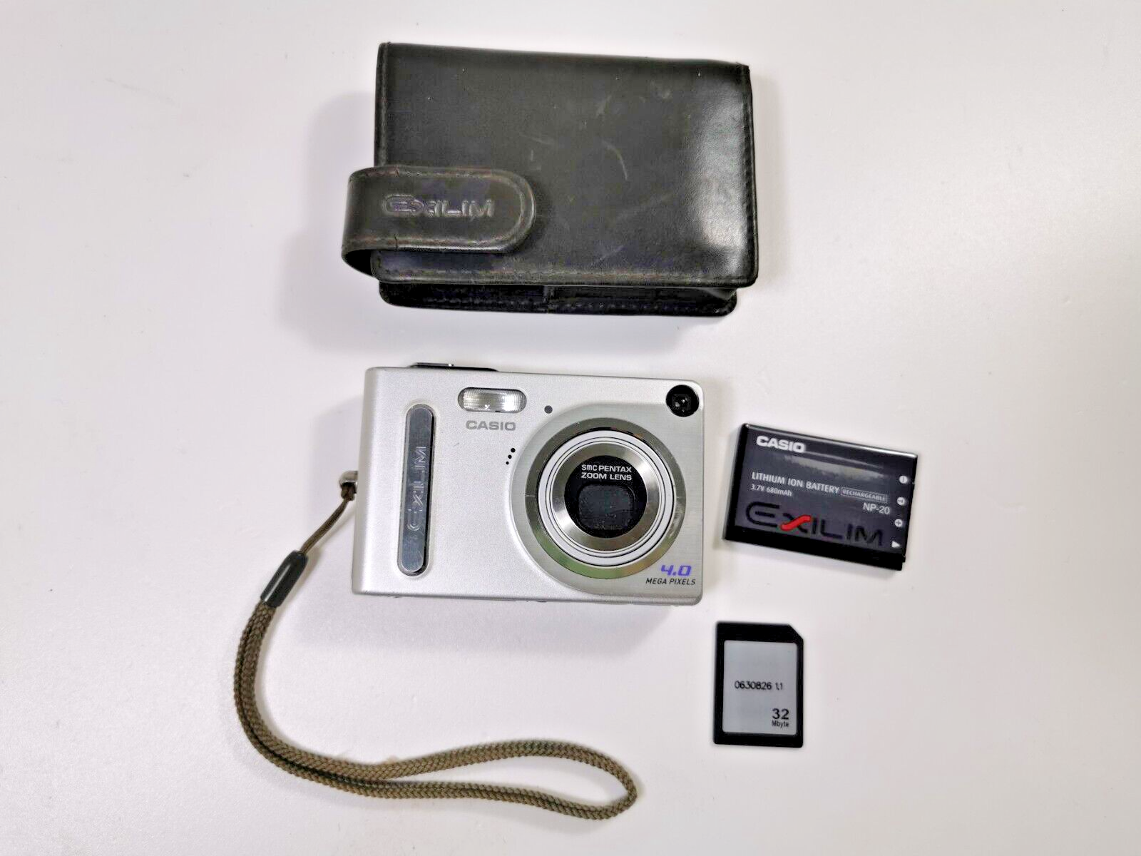 CASIO EXILIM EX-Z4B 4MP Digital Camera | eBay