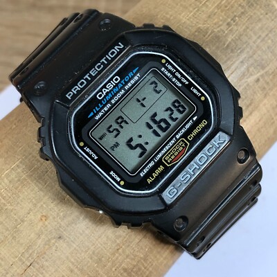カシオ G-Shock 3229 DW-5600E ブラック スポーツ腕時計 イリ