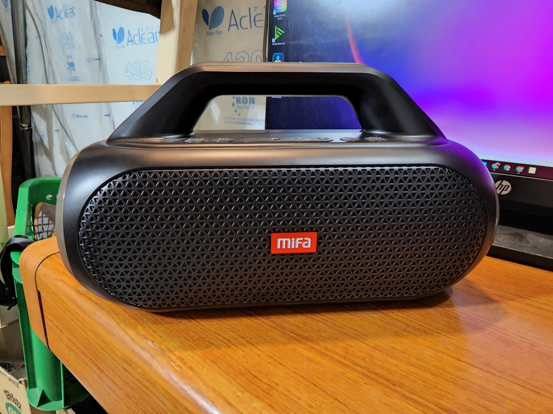 LEDがカラフルで爆音が出るBluetoothスピーカーが凄い！【MIFA WildBox