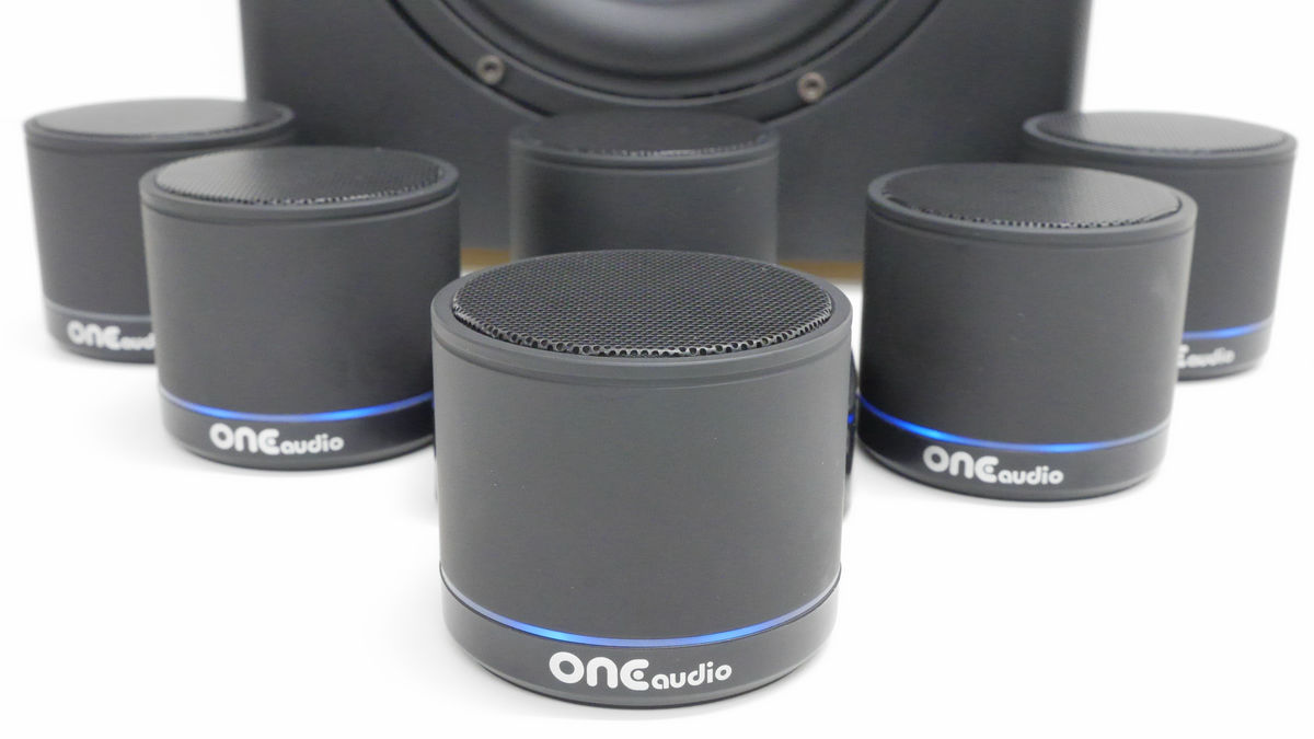 世界初の電源込みでワイヤレス5.1chサラウンドシステムを実現した