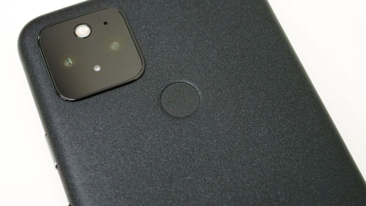 Google製スマートフォン最新モデル「Pixel 5」開封＆外観レビュー