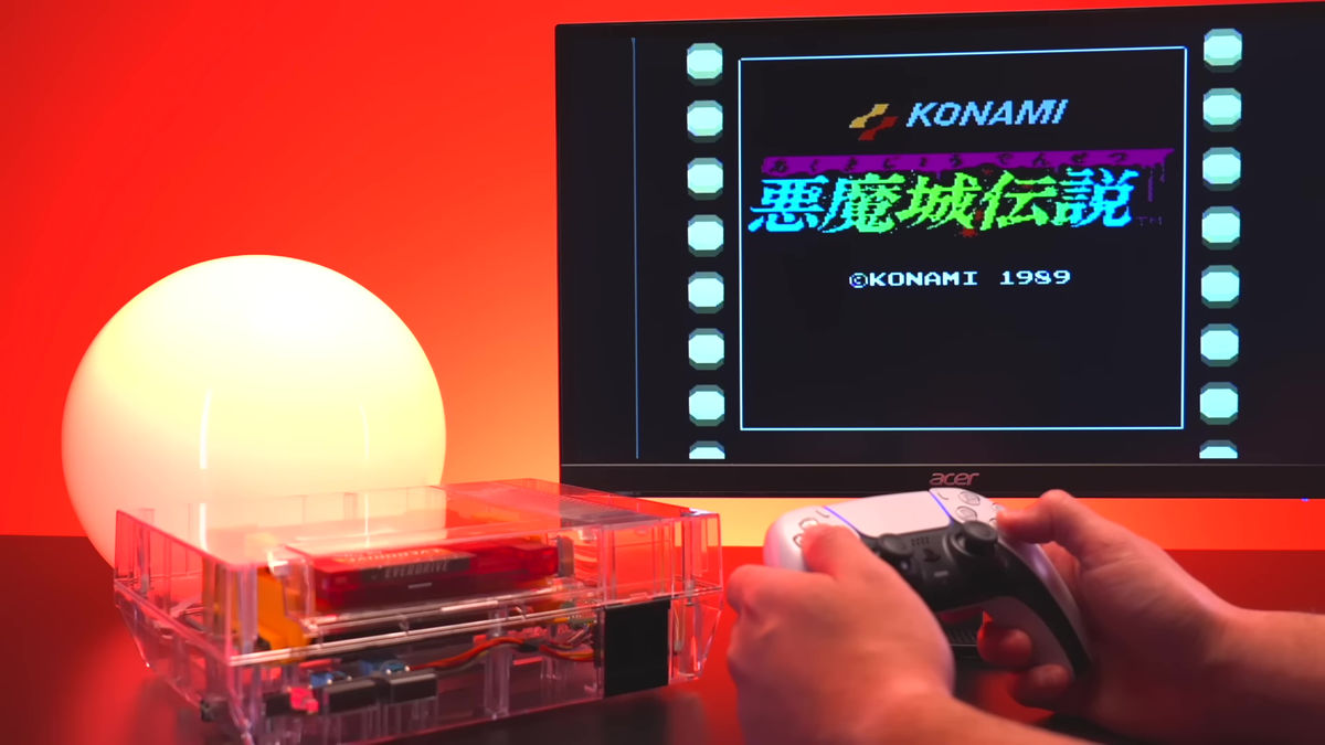 海外版ファミコンで実際には使われなかった拡張スロットに接続する
