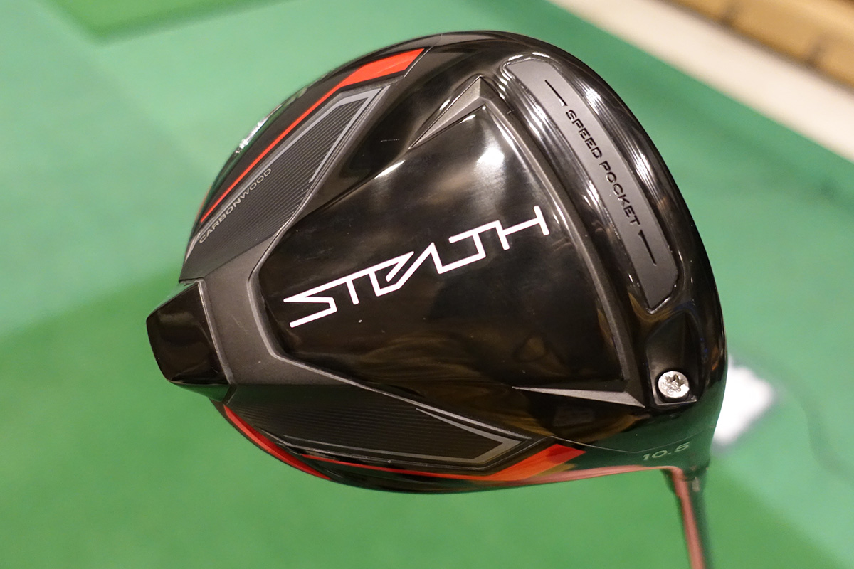 大型カーボンフェースで直進性と飛ばしやすさが向上 テーラーメイド