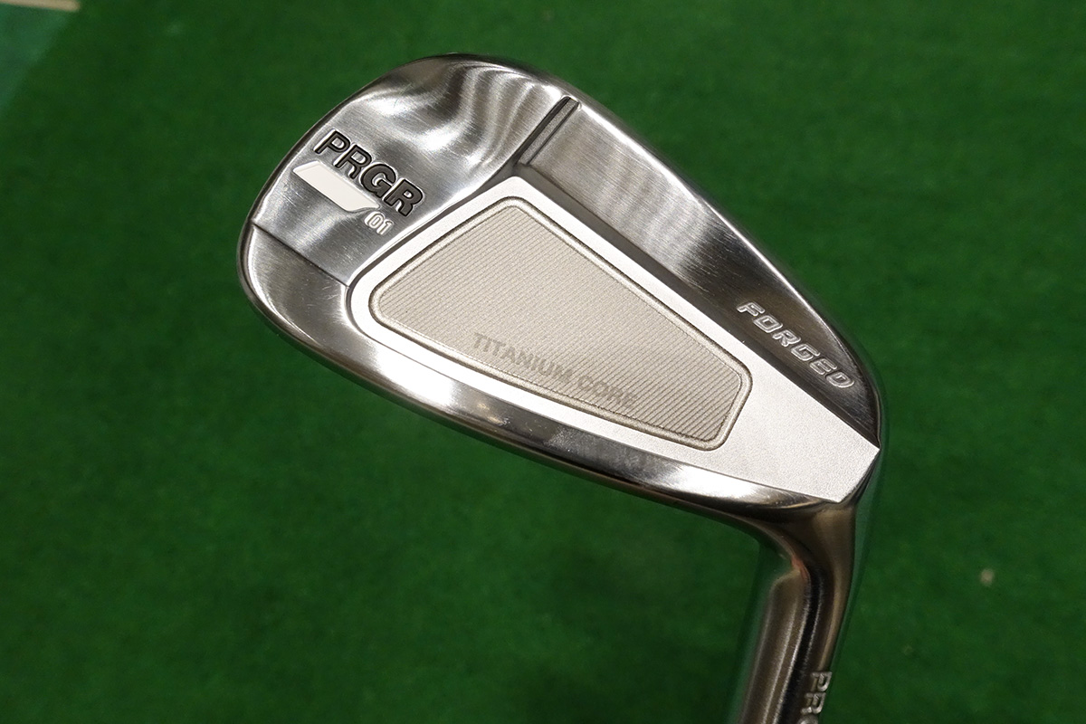 究極にやわらかい打感のチタン複合ヘッド プロギア 01 アイアン｜GDO
