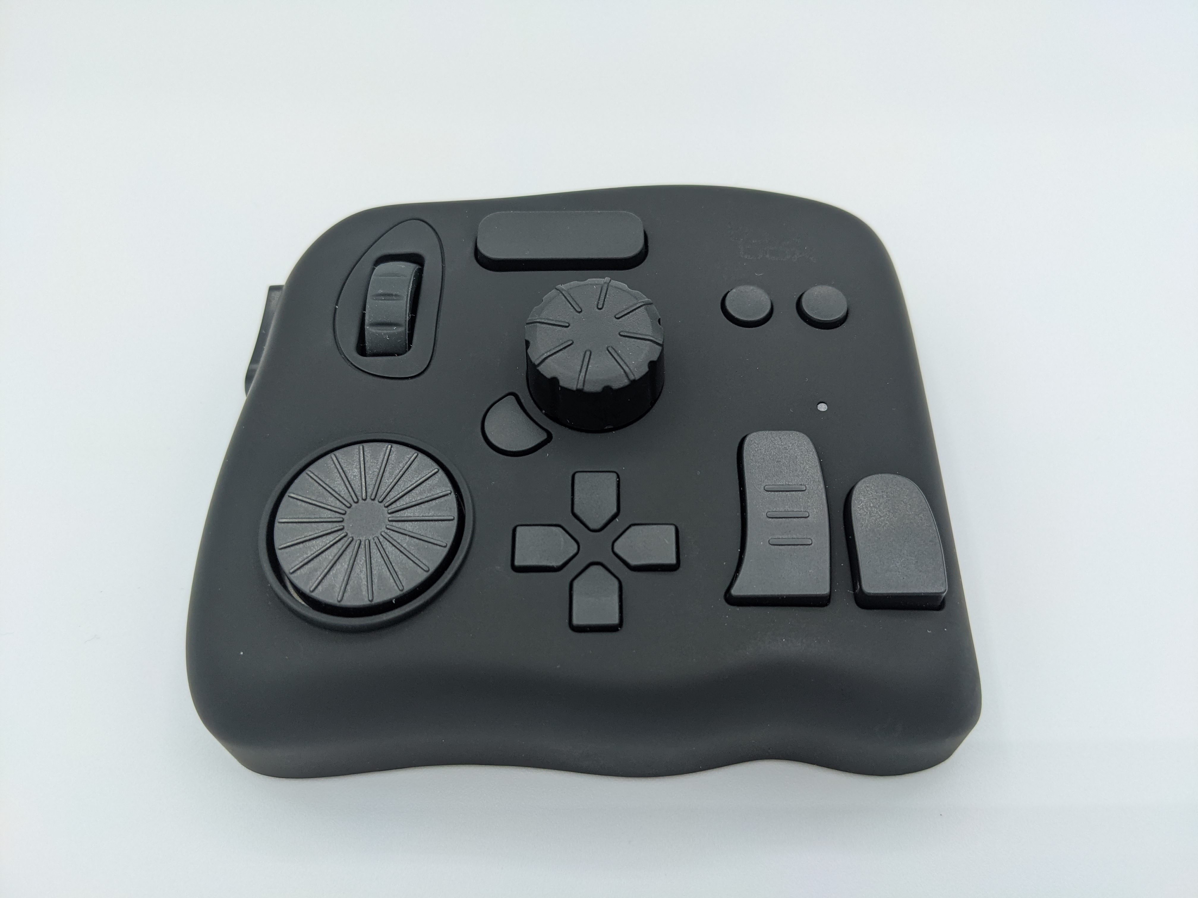 クリエイター向けの左手デバイス！！TourBox NEOのレビュー【PR